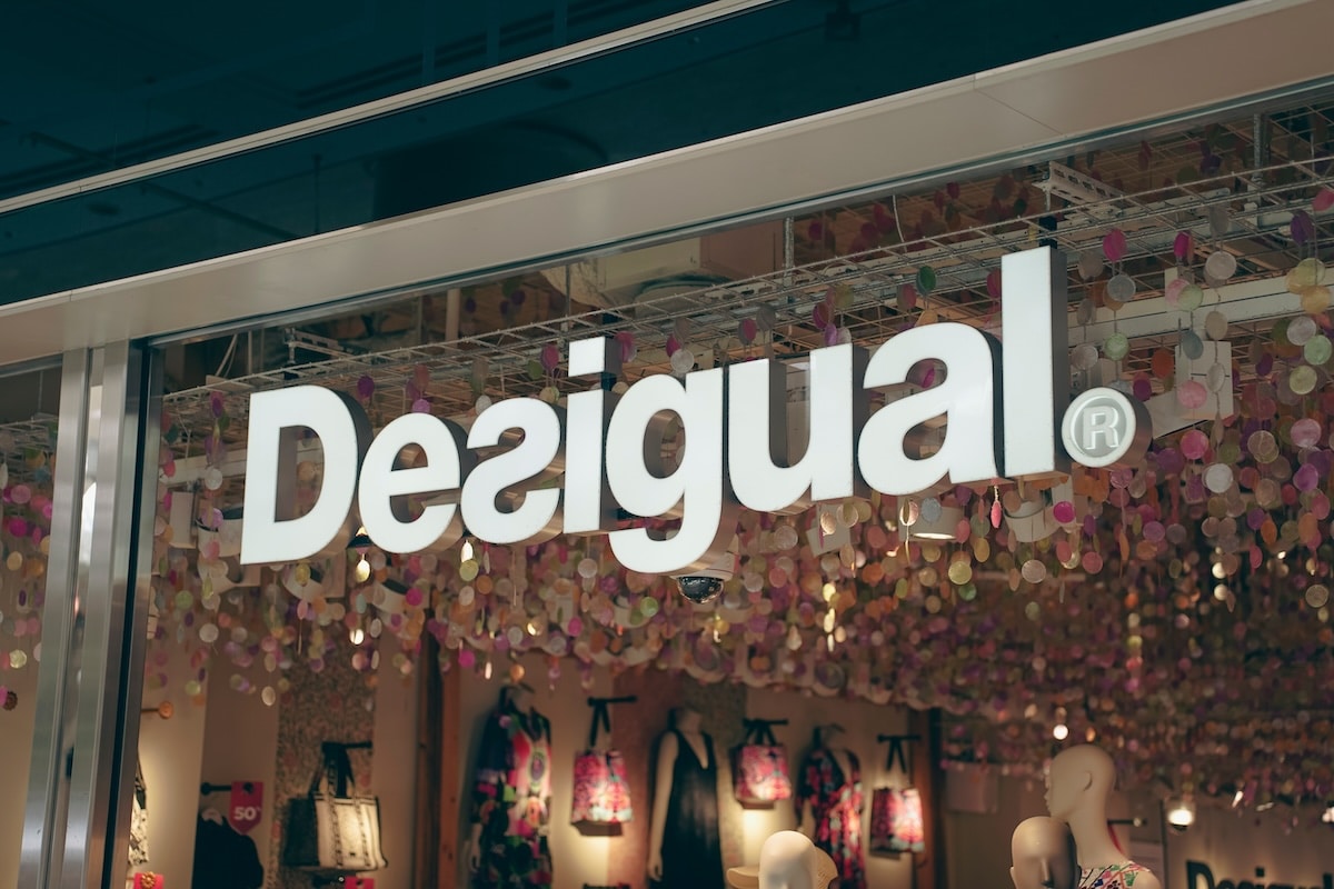 Desigual : une histoire d&rsquo;audace, de crises et de renaissance