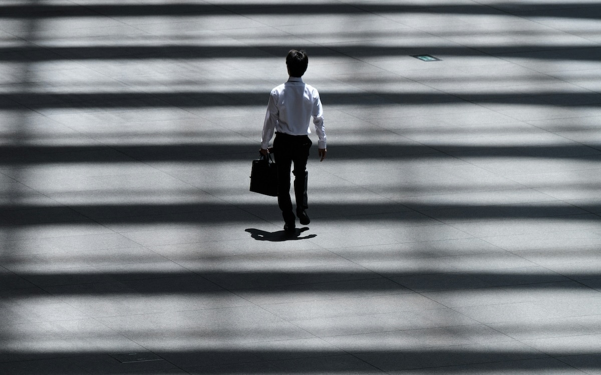 Record d&rsquo;auto-entrepreneurs en France : entre désir d&rsquo;indépendance et précarité organisée