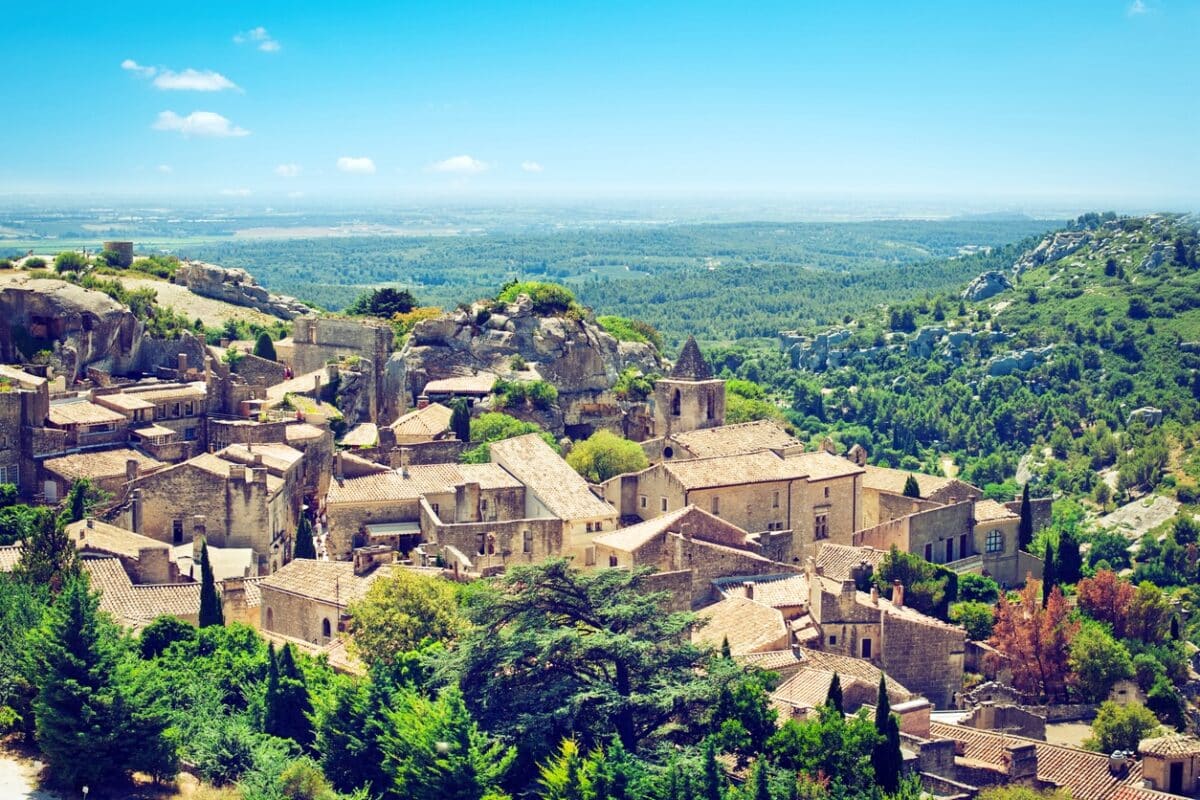 Provence : les Alpilles face au succès touristique