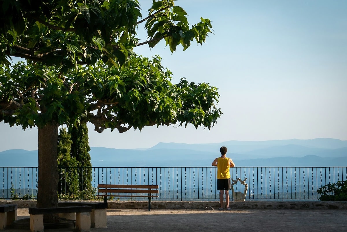 Ponts d&rsquo;avril et de mai : les Français partent, les territoires en profitent