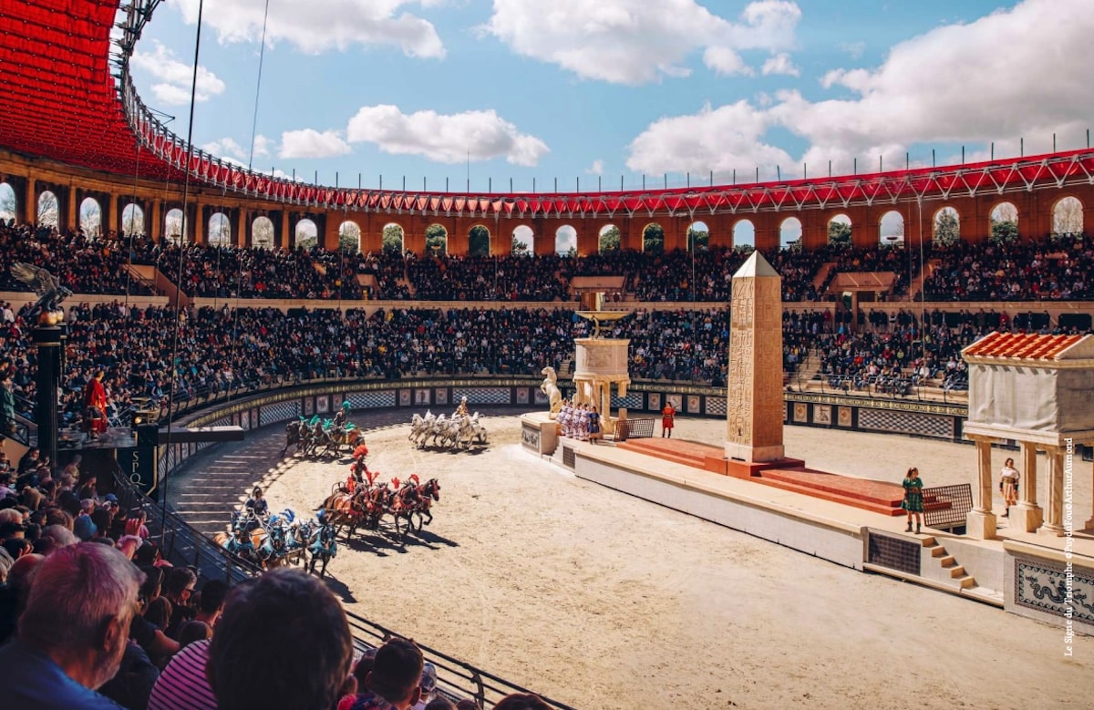 Le Puy du Fou quitte la Vendée