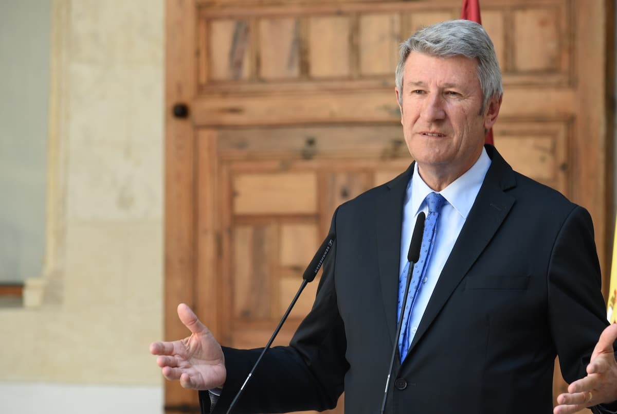 Philippe de Villiers : une pétition qui rapporte gros