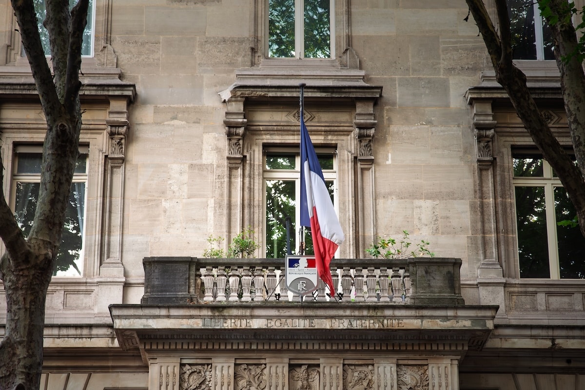 Simplification : Sébastien Lecornu ressuscite un serpent de mer